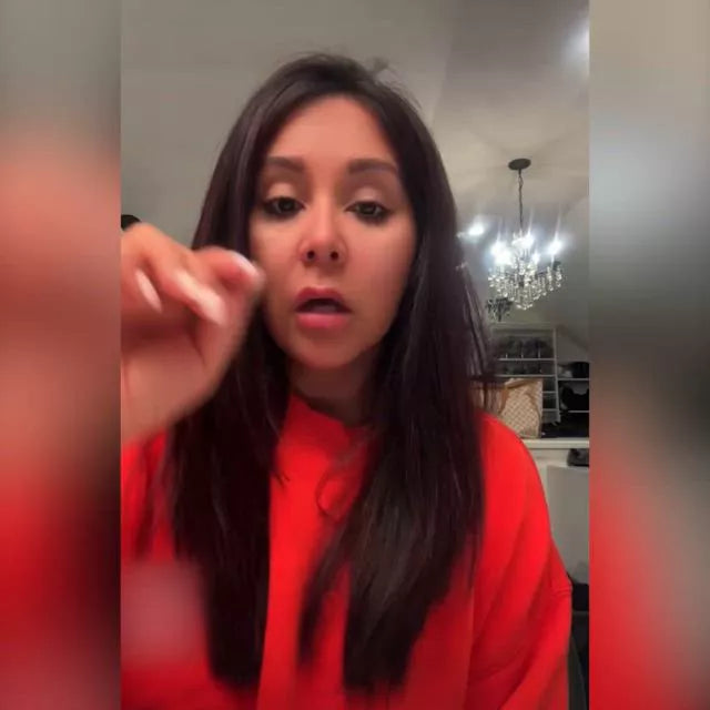 Bright Idea Brightening Vitamin C Serum - Image 2